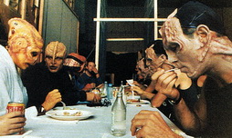 Star Trek Gallery - ds9_lunch.jpg