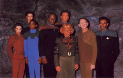 Star Trek Gallery - ds9_s1pb.jpg