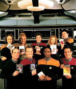 Star Trek Gallery - ends3_vgrcast_books.jpg
