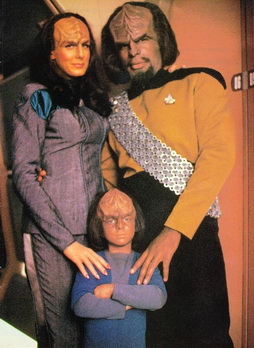 Star Trek Gallery - family_of_worf.jpg