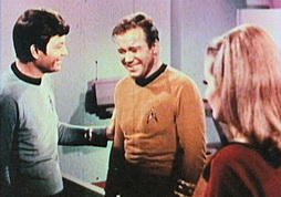 Star Trek Gallery - kelley_shatner_muldaur.jpg
