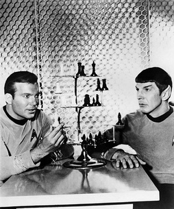 Star Trek Gallery - kirkspock_chesspb.jpg