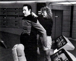 Star Trek Gallery - spiner_wardrobe_tng.jpg