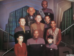 Star Trek Gallery - Star-Trek-gallery-crews-0079.jpg