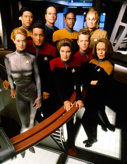 Star Trek Gallery - cast_s4a.jpg