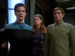 Star Trek Gallery - invasive_104.jpg