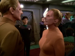 Star Trek Gallery - leave_behind_489.jpg