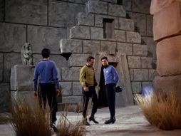 Star Trek Gallery - StarTrek_still_1x01_TheManTrap_0040.jpg