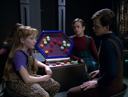 Star Trek Gallery - Childs_Play_174.jpg