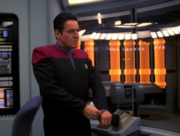 Star Trek Gallery - Renaissance_Man_147.jpg