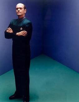 Star Trek Gallery - doctor_s2b.jpg
