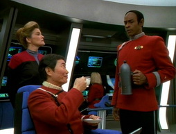 Star Trek Gallery - flashback098.jpg