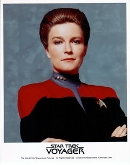 Star Trek Gallery - janeway_s1a.jpg