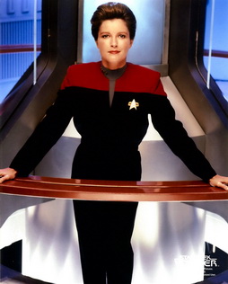 Star Trek Gallery - janeway_s3a.jpg