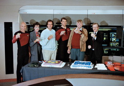 Star Trek Gallery - StarTrekTNG365_364_p737.jpg