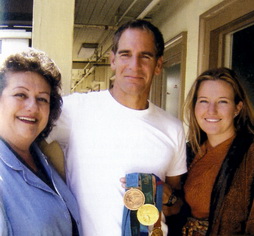 Star Trek Gallery - bts_bakula_olympian_ent.jpg