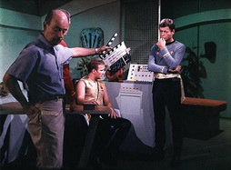 Star Trek Gallery - bts_mirrormirror.jpg