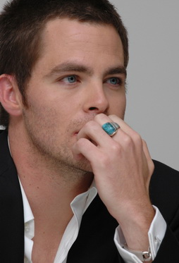 Star Trek Gallery - chris_pine_3.jpg