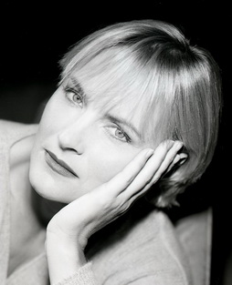 Star Trek Gallery - denise_crosby_9.jpg