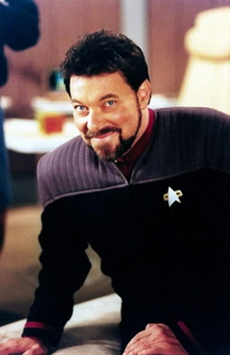 Star Trek Gallery - devil_may_care_grin_frakes.jpg