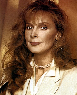 Star Trek Gallery - gates_mcfadden_2.jpg