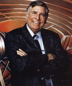 Star Trek Gallery - gene_roddenberry_5.jpg