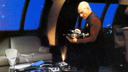 Star Trek Gallery - ins_deletedscene_picardlunch.jpg