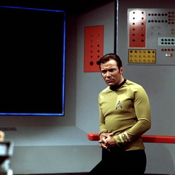 Star Trek Gallery - kirk_bridge_pbtos.jpg