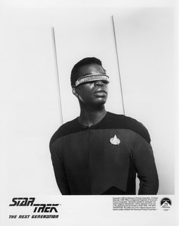 Star Trek Gallery - laforge_s1rare.jpg