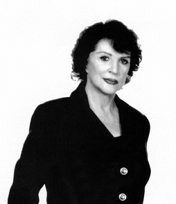 Star Trek Gallery - majel_barrett.jpg