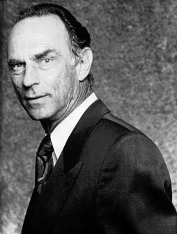 Star Trek Gallery - marc_alaimo-gul_dukat.jpg