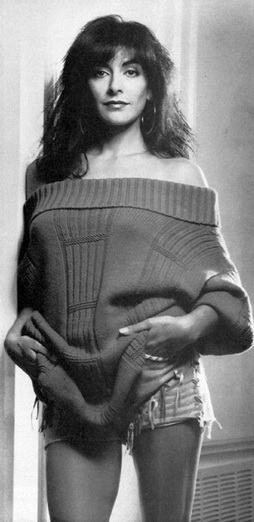 Star Trek Gallery - marina_sirtis_7.jpg