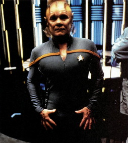 Star Trek Gallery - neelix_bts_awayteam.jpg