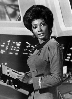 Star Trek Gallery - nicholas_uhura01.jpg