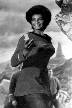 Star Trek Gallery - nicholas_uhura04.jpg