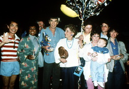 Star Trek Gallery - nimoy_birthday_family_friends_st3.jpg