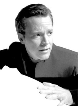 Star Trek Gallery - rejected_bw_paris01.jpg