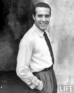 Star Trek Gallery - ricardo_montalban.jpg