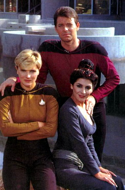 Star Trek Gallery - riker_yar_troi01.jpg