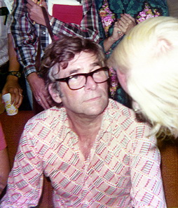 Star Trek Gallery - roddenberry_1976.jpg