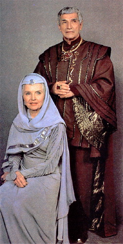 Star Trek Gallery - sarek_amanda.jpg