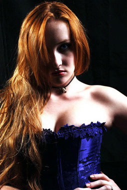 Star Trek Gallery - scarlett_pomers-naomi_wildman.jpg