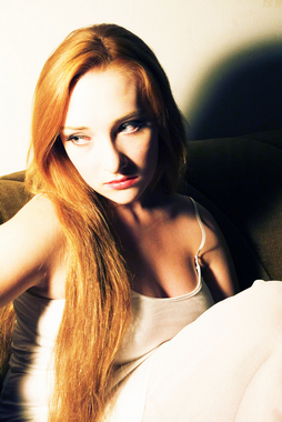 Star Trek Gallery - scarlett_pomers-naomi_wildman.png