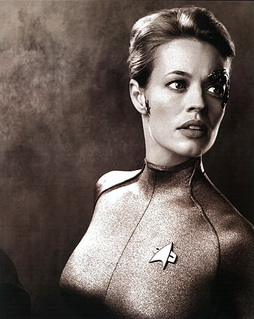 Star Trek Gallery - seven_in_smoke.jpg