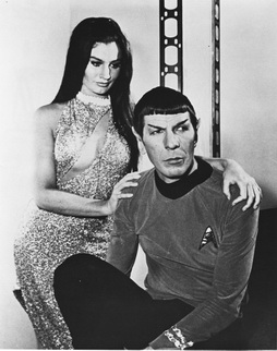 Star Trek Gallery - spock_muddswomen.jpg