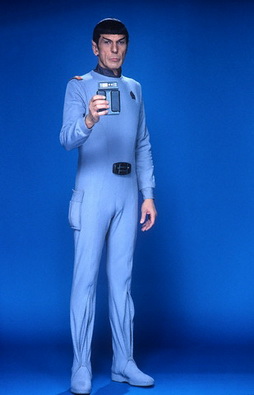 Star Trek Gallery - spock_tmp_tricorder.jpg