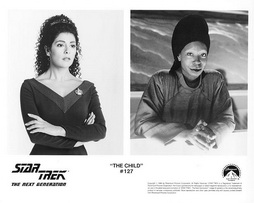 Star Trek Gallery - troi_guinan.jpg