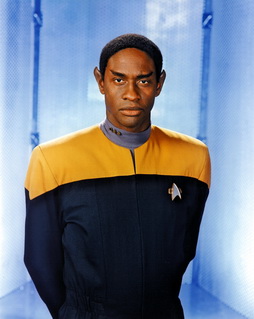 Star Trek Gallery - tuvok_s7b.jpg