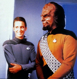 Star Trek Gallery - wheaton_dorn_bts_laugh.jpg