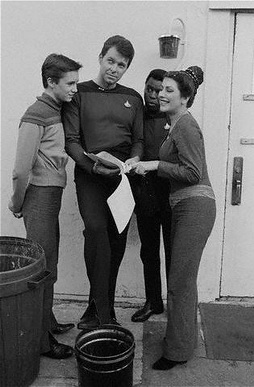 Star Trek Gallery - wheaton_frakes_burton_sirtis01.jpg